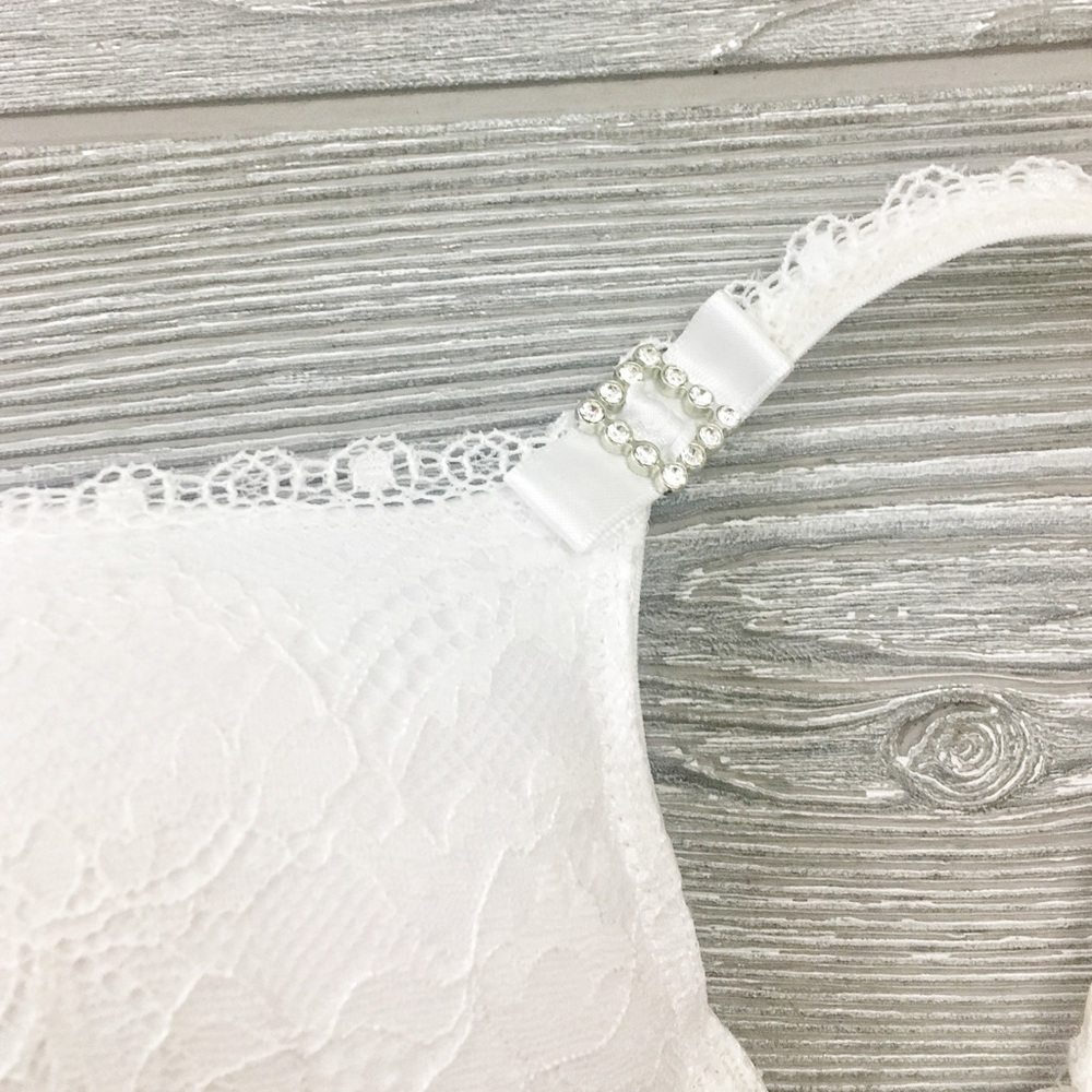 Victoria Secret "I DO" Collection White Lace Bra - Picture 5 of 5